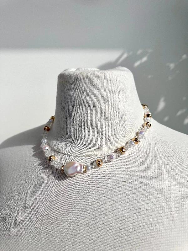 women's chunky necklaces-Chipstone & Pearl Bead Necklace