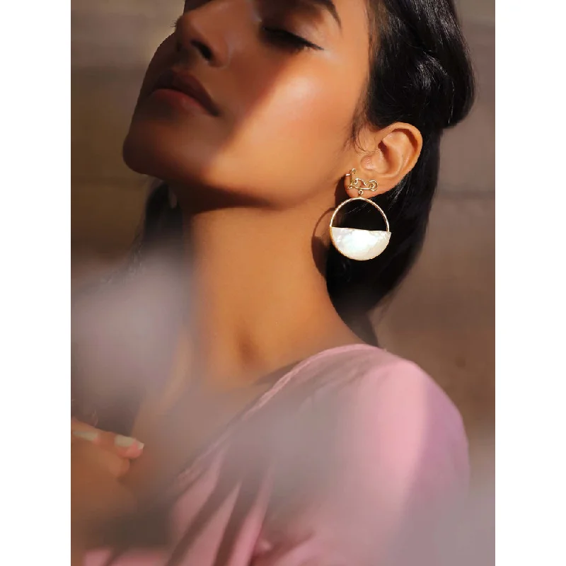 women's dangle earrings-VARNIKA ARORA Cristen- 22K Gold Plated White Mother Of Pearl Love Round Earrings