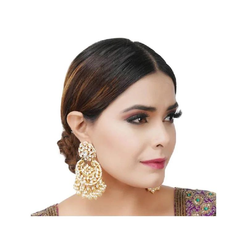 women's evil eye earrings-Auraa Trends 22Kt Gold Plated Kundan Classic Earring Set for Women