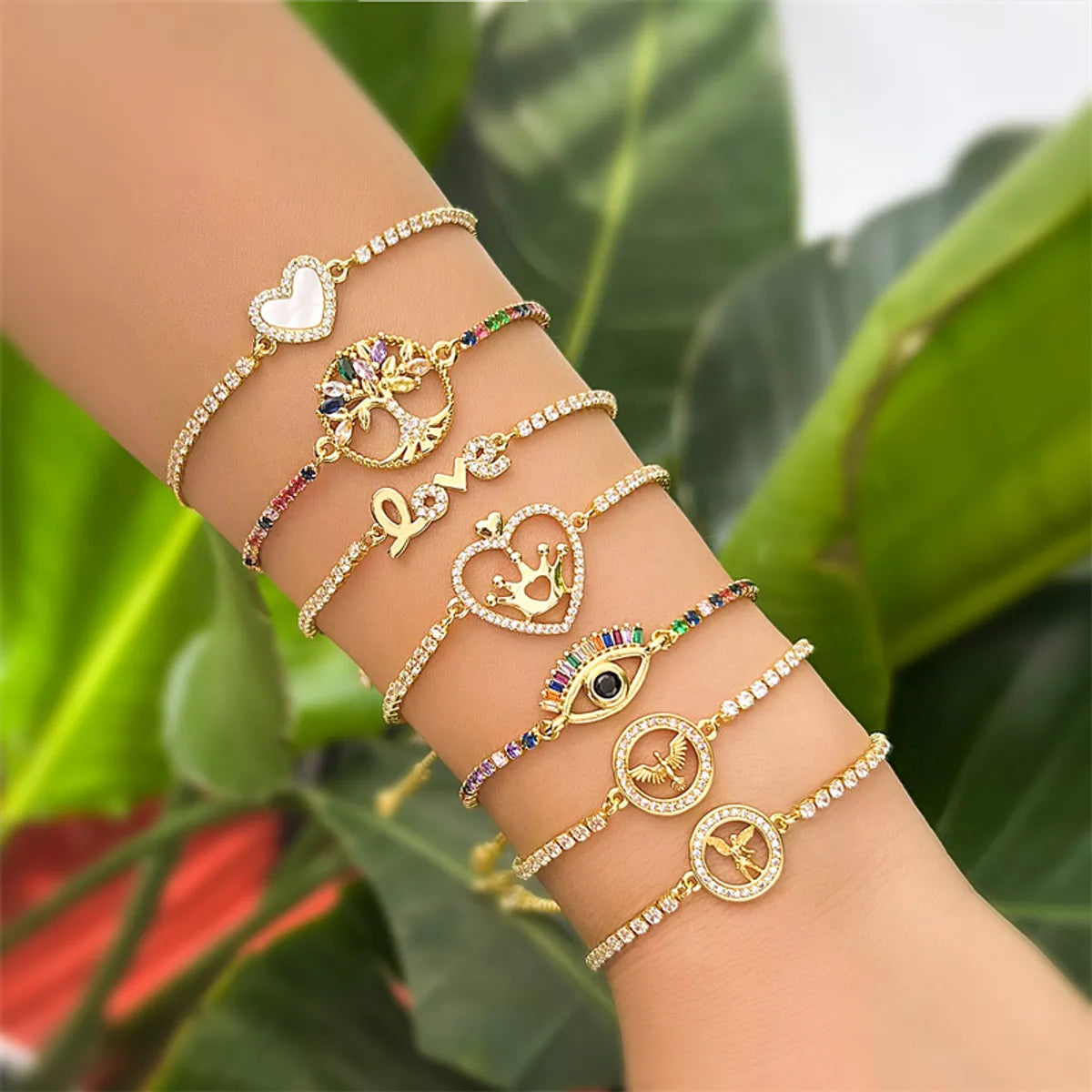 women's adjustable bracelets-Glam Devil's Eye Heart Shape Crown Copper Inlay Zircon Gold Plated Bracelets