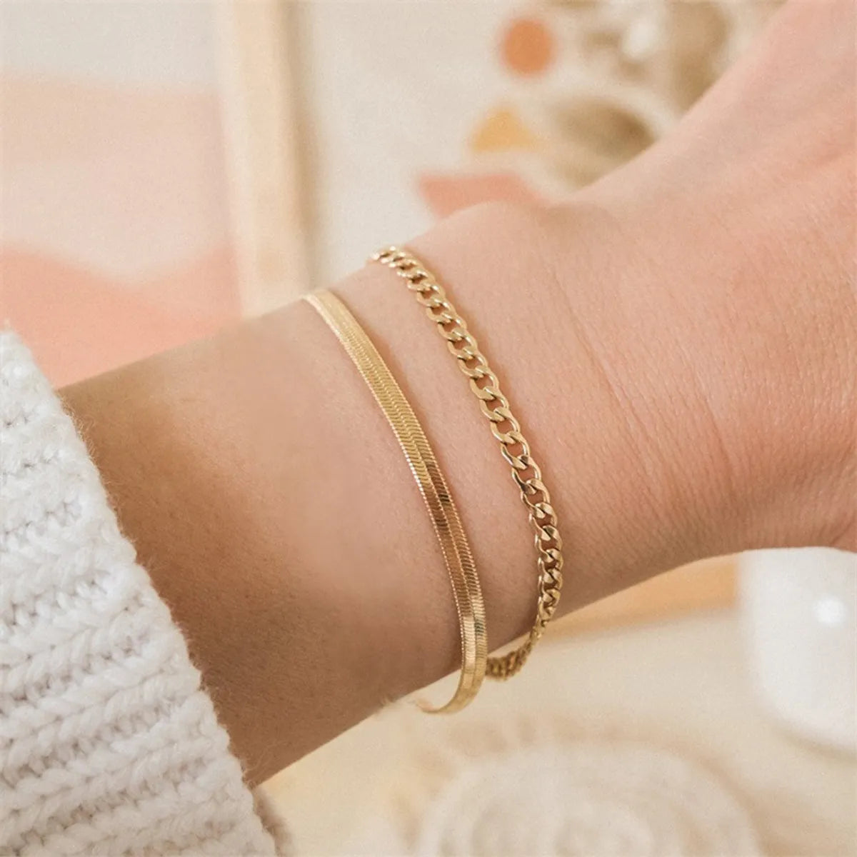 women's art deco bracelets-Wholesale Simple Style U Shape Stainless Steel Plating Chain 14k Gold Plated Bracelets