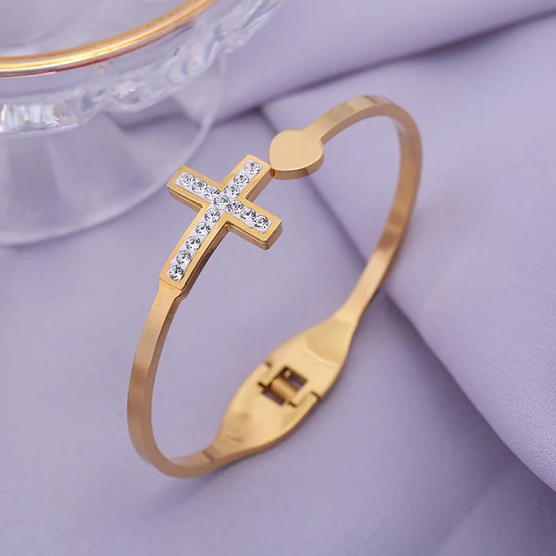 Cross Bracelet Golden B1-15