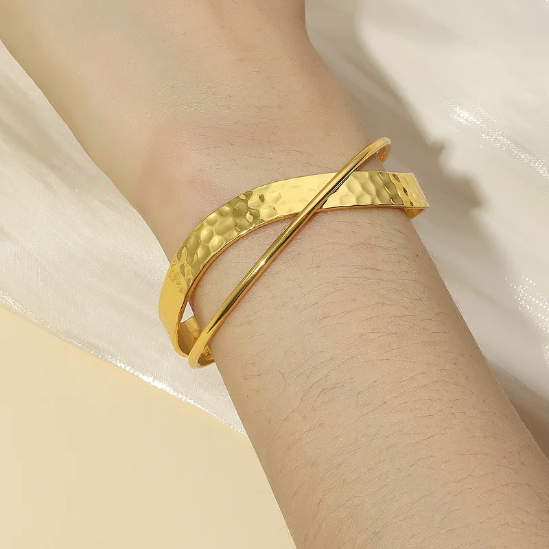 women's boho bracelets-Vintage Style Solid Color Copper Criss Cross Plating 18k Gold Plated Bangle