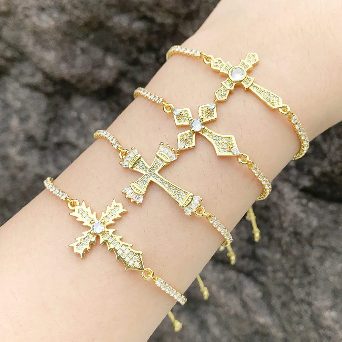 women's vintage bracelets-Fashion Simple Style Cross Copper Plating Inlay Zircon 18k Gold Plated Bracelets