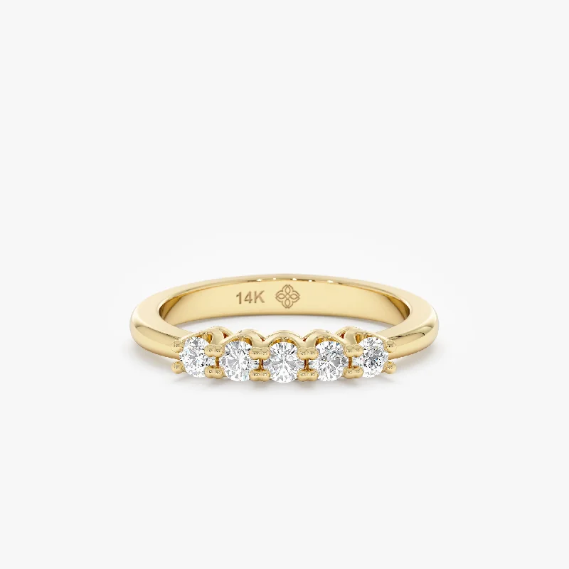 women's trillion cut engagement rings-Crown Setting Diamond Ring, Ariana