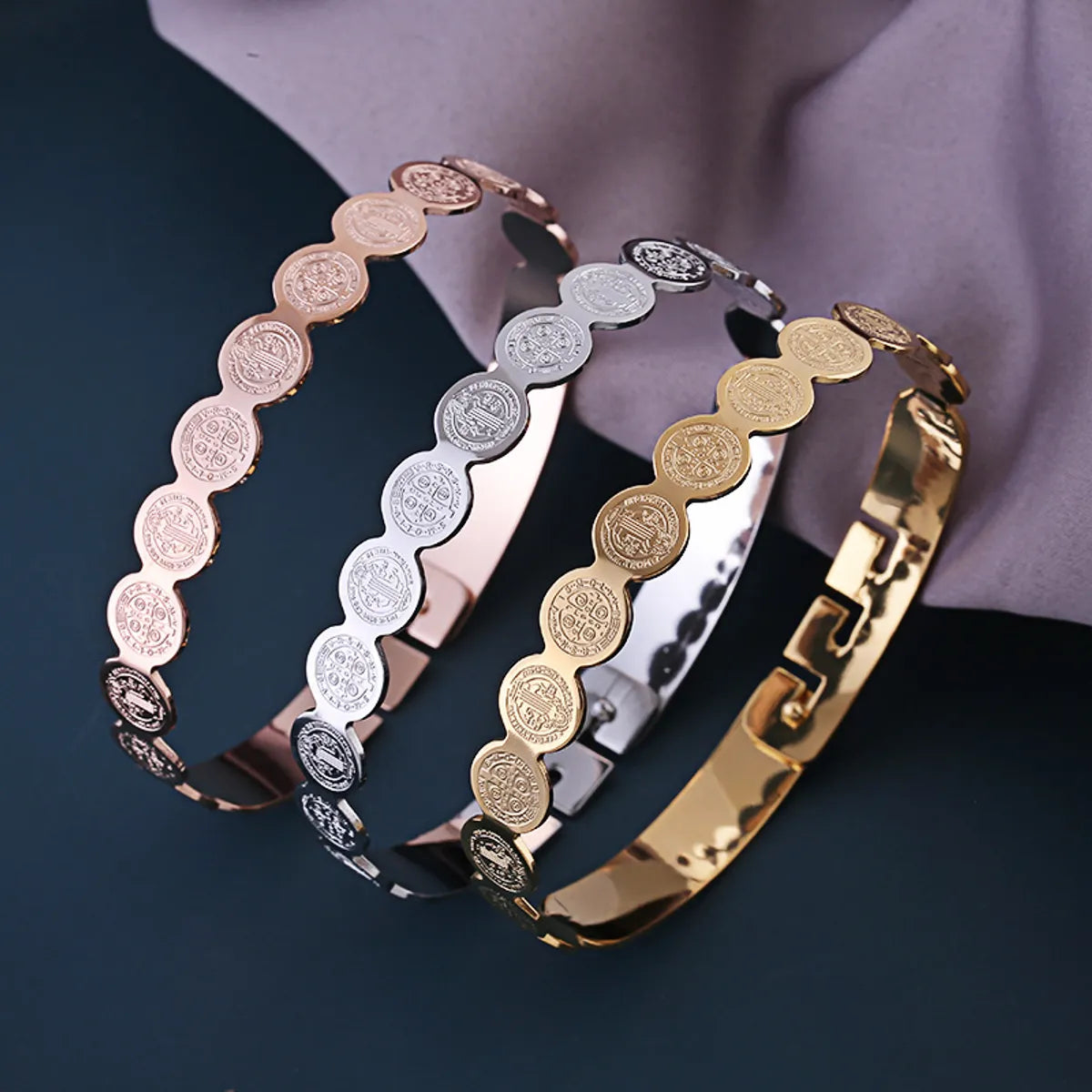 women's platinum bracelets-Wholesale Retro Round Stainless Steel Bangle